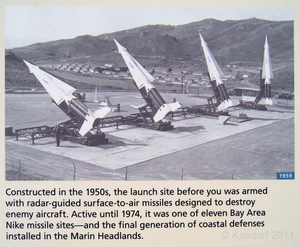 2011 Bay 2 Breakers Friday 1041.JPG - I was able to participate in the 100th annual running of the Bay to Breakers 12K race in San Francisco California. A weekend for sightseeing and racing.